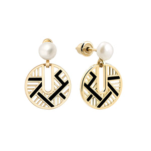 Part of the Elegance Collection, the 14K Solid Gold Asymmetry Natural Pearl Dangle Earrings offer a luxurious blend of modern design and classic style. These earrings feature geometric circular pendants crafted in 14K real solid gold, embellished with black accents and topped with genuine pearl studs. Hypoallergenic, they are perfect for those with sensitive ears.