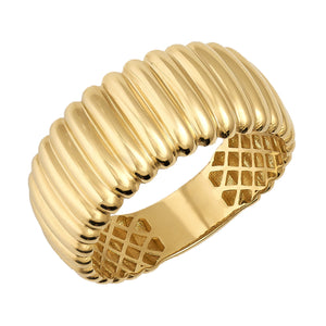 Crafted as part of the Charlotte Line Collection, the 14K Solid Gold Dome Ribbed Ring features a textured and corrugated design with parallel ridges adorning the band. Inside, an intricate lattice pattern enhances the elegance of this beautifully designed ring.