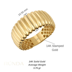 Crafted as part of the Charlotte Line Collection, the 14K Solid Gold Dome Ribbed Ring features a textured and corrugated design with parallel ridges adorning the band. Inside, an intricate lattice pattern enhances the elegance of this beautifully designed ring.