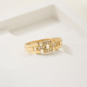 The 14K Solid Gold Geometric Diamond Ring for Women showcases a modern, elegant look with natural diamonds set in striking rectangular patterns.