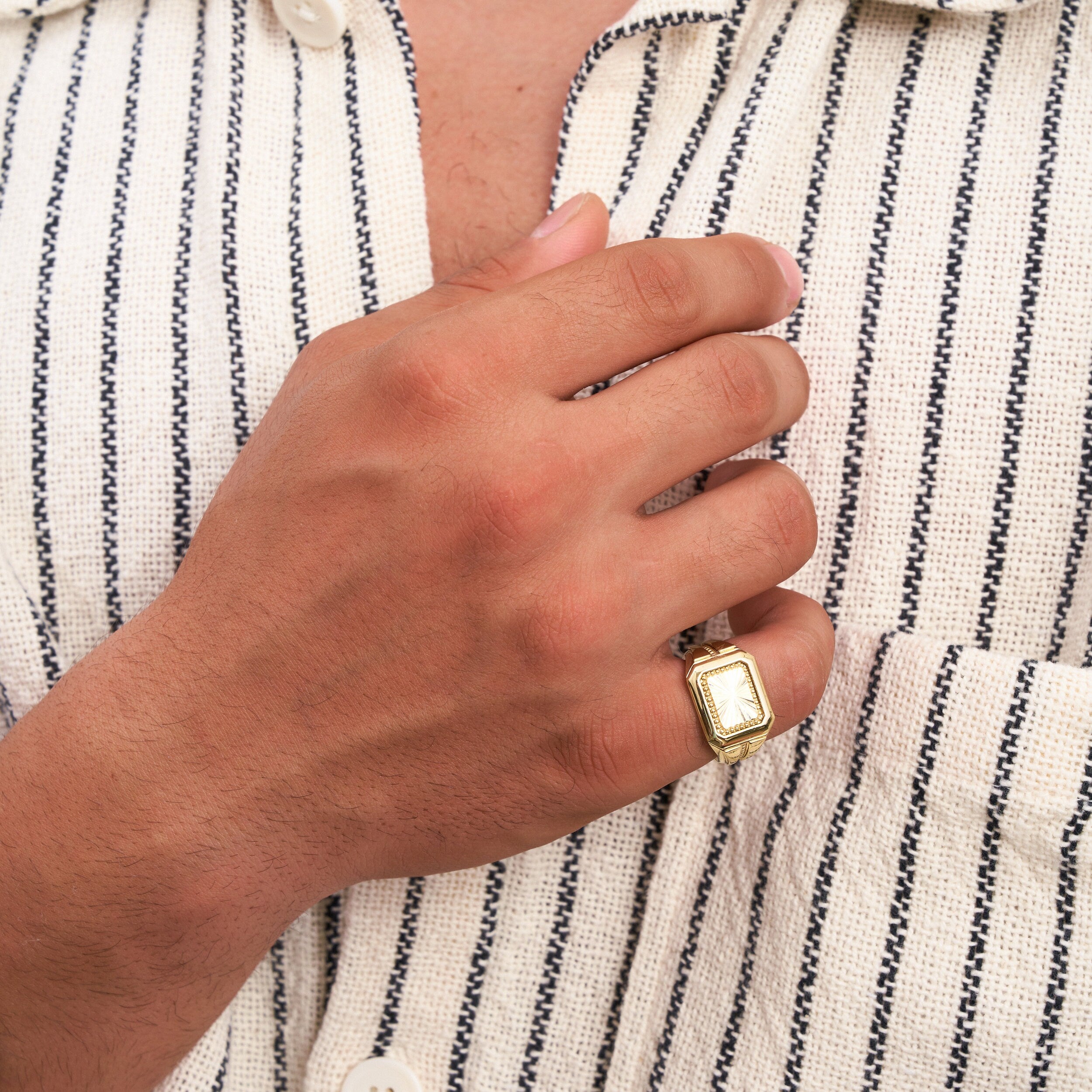 Anillo con sello de estilo reloj de oro macizo de 14 quilates para hombre